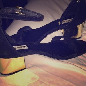 Steven Madden open toed heel sandals